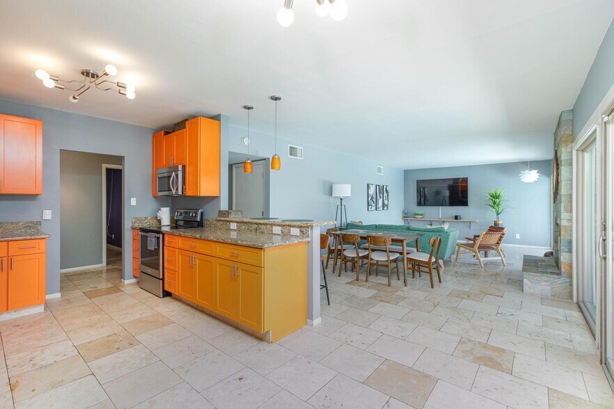 Building Photo - 1443 Aztec Way