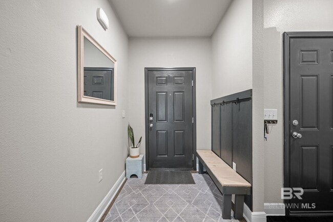 Building Photo - 30955 Semper Dr