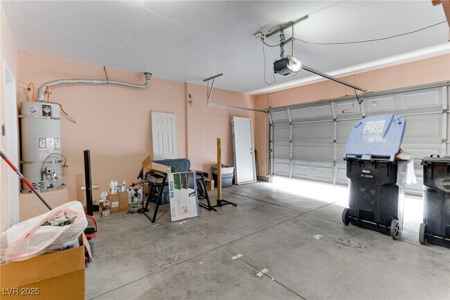 Building Photo - 660 Jumbled Sage Ct