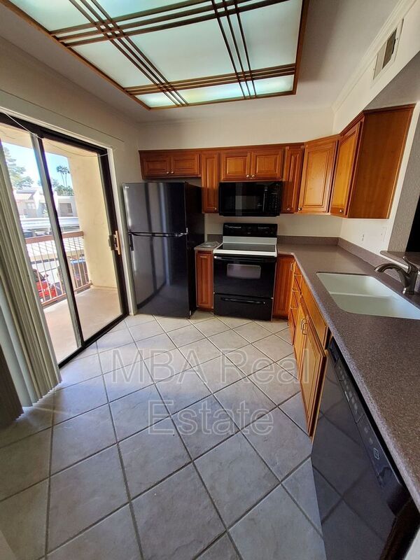 Building Photo - 9275 E Mission Ln