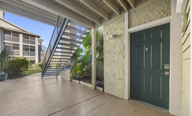 Building Photo - Location, Lifestyle, and Luxury