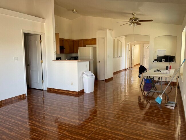 Building Photo - 3057 Manny Aguilera Dr