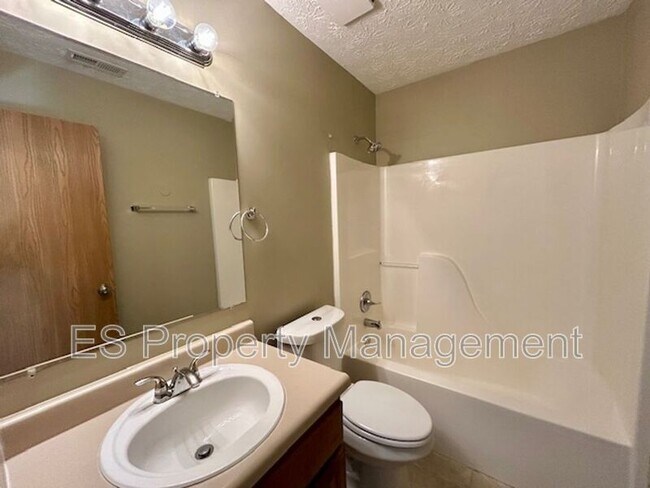 Building Photo - 7822 Crooked Meadows Dr