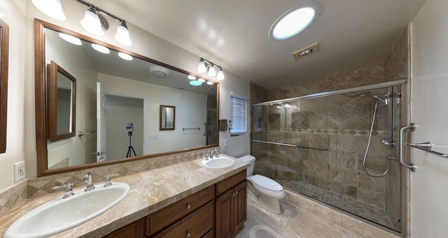 Building Photo - Massive Yard! 6 Bed / 2.5 Bath House on East Falls (Lease out, pending signatures. Check back in ...