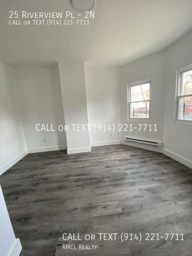 Building Photo - 25 Riverview Pl