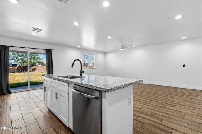 Building Photo - 3607 W Fillmore St