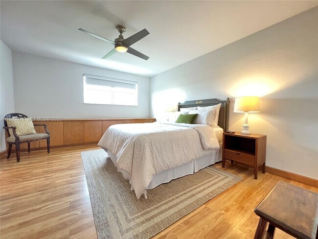 Building Photo - 555 Crandon Blvd