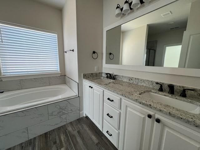 Building Photo - 7118 Phoenix Dr