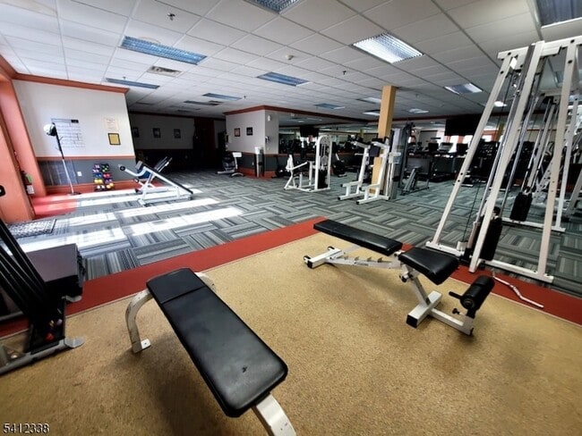 Building Photo - 225 Windmill Ct