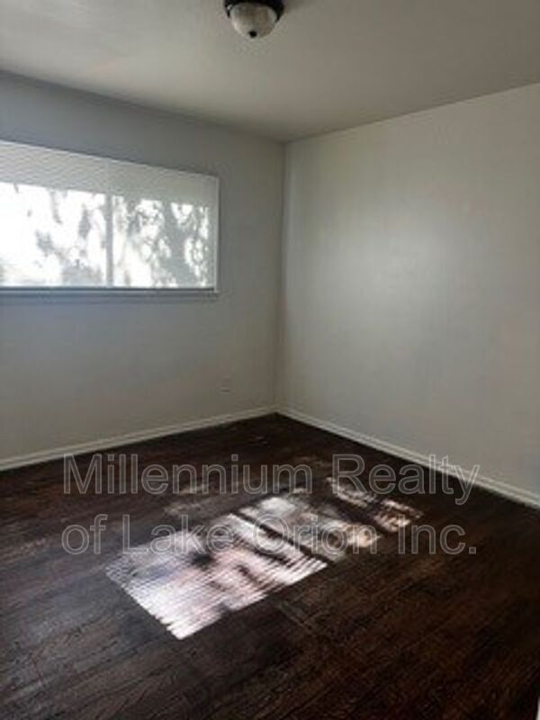 Building Photo - 445 Emerson Ave