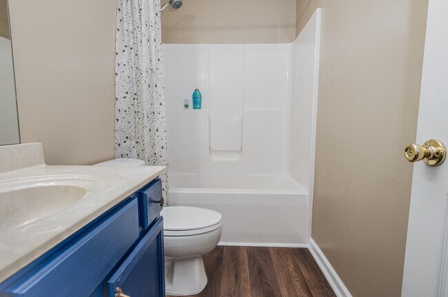 Building Photo - 103 Druid Ct