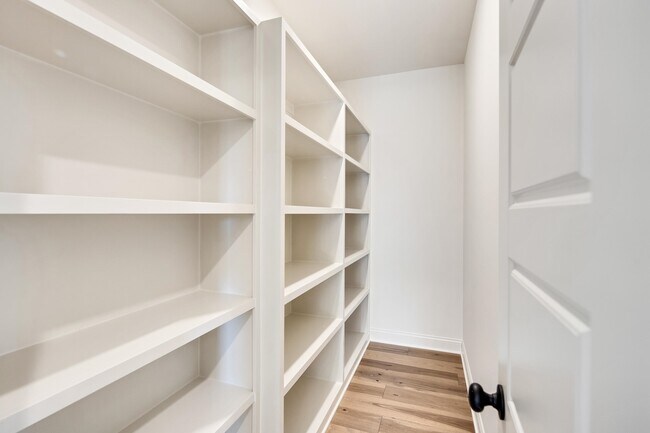 Building Photo - 12104 Stromness Ct