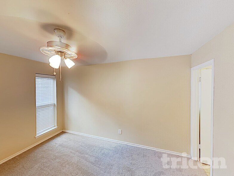 Building Photo - 2617 Spiceberry Ln