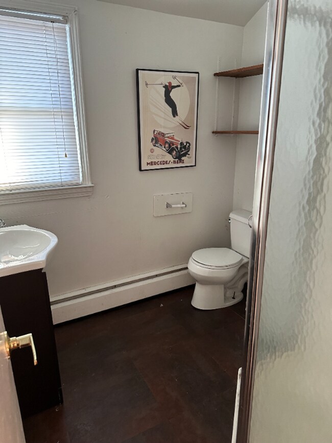 Building Photo - Renovated Beautiful 2BR Near Yale - Scienc...