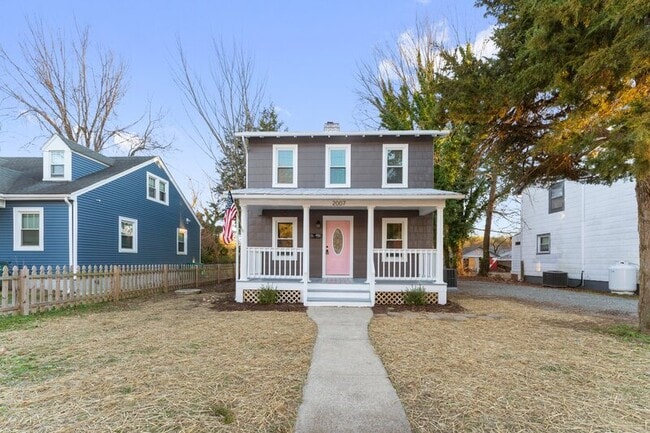 Primary Photo - 2007 Westover Ave