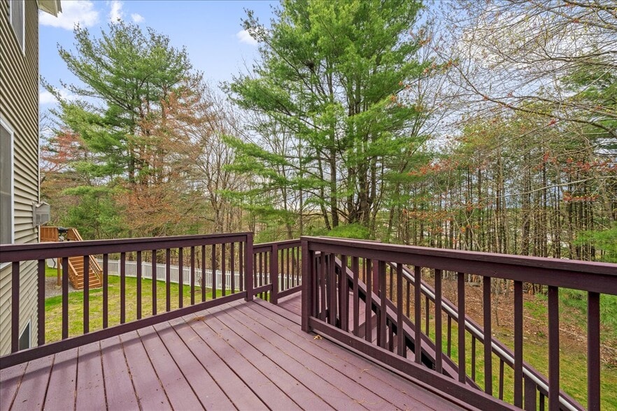 Building Photo - 6 Longview Cir