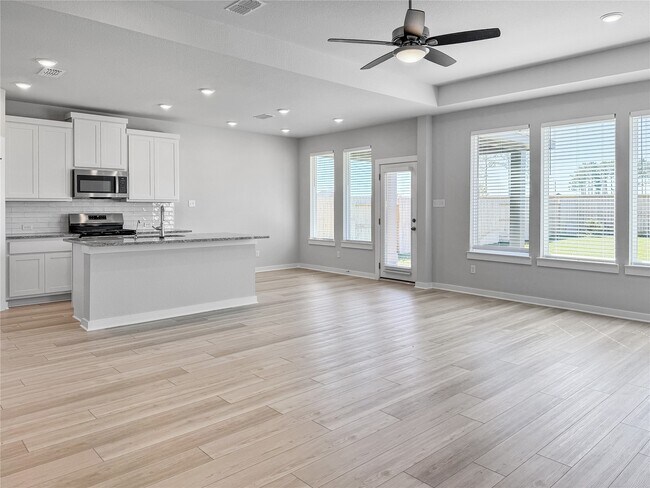 Building Photo - 7511 Bristlegrass Colony Ct