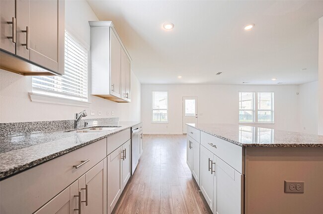 Building Photo - 1001 Laguna Cv Dr
