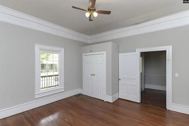 Building Photo - 3 Bedroom 1 Bathroom