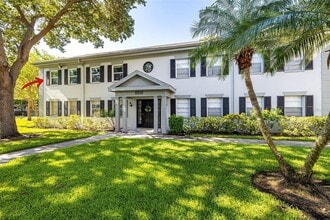 Building Photo - 6950 Avenue Des Palais