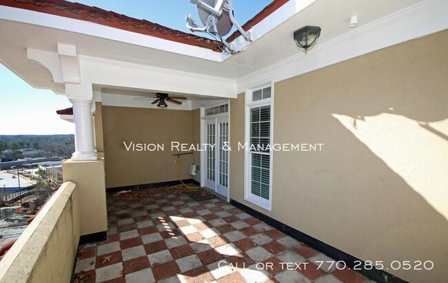 Building Photo - 829 Clifton Heights Ln NE