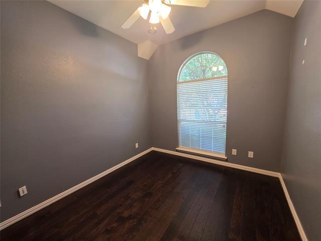 Building Photo - 2717 Cliffwood Dr