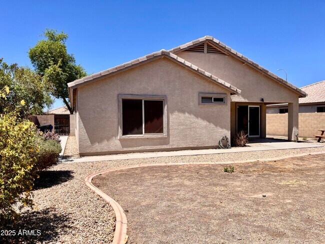Building Photo - 1825 E Aloe Pl