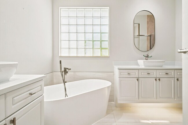 Building Photo - 207 Isle Verde Way