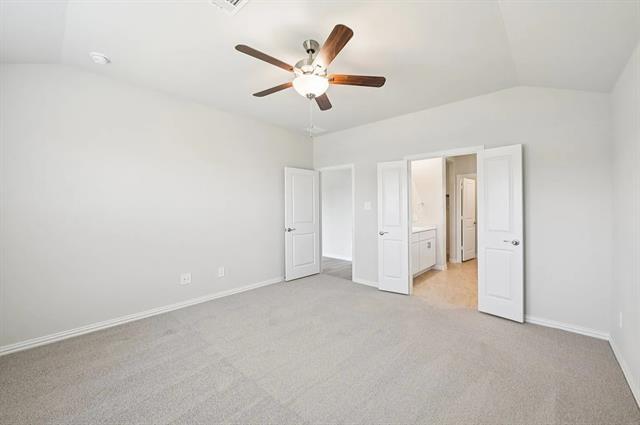 Building Photo - 1056 Chestnut Dr