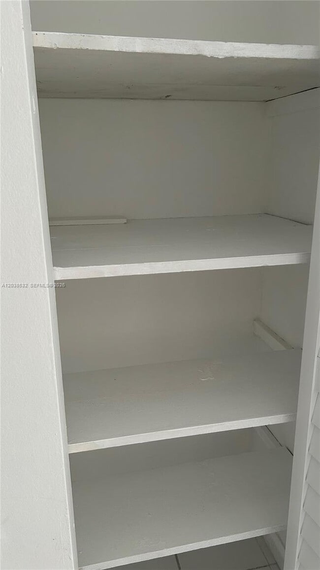 Building Photo - 9962 SW 88th St