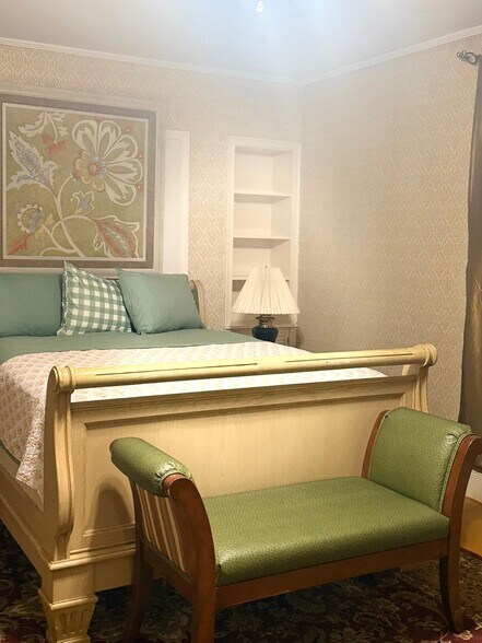 Building Photo - 5326 Main St