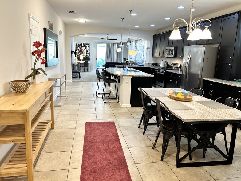 Building Photo - 411 Citrus Ridge Dr