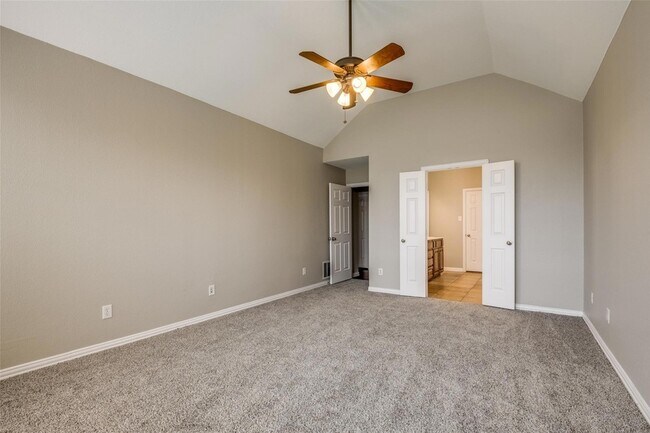 Building Photo - 130 Cassandra Dr