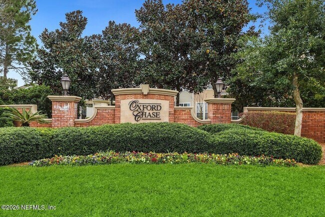 Building Photo - 11152 Castlemain Cir S