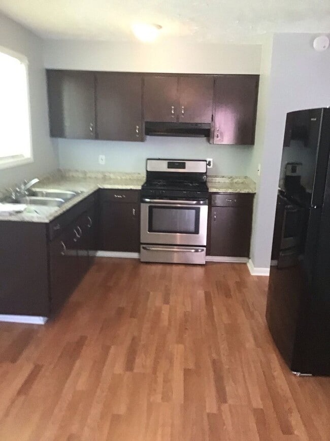 Building Photo - Move-In Ready 3-Bedroom Home in the Heart of Columbus!