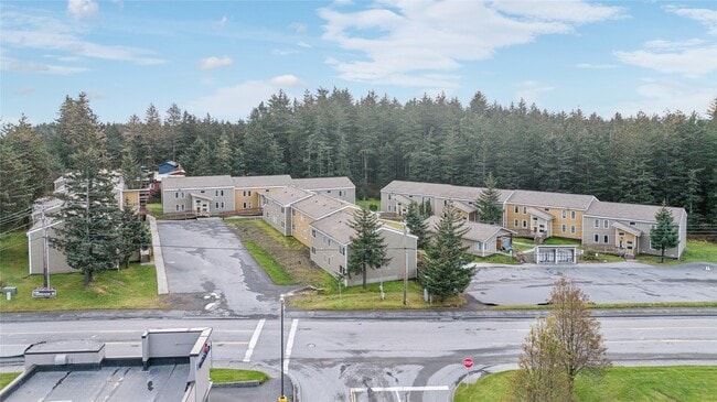 Building Photo - 2610 Mill Bay Rd