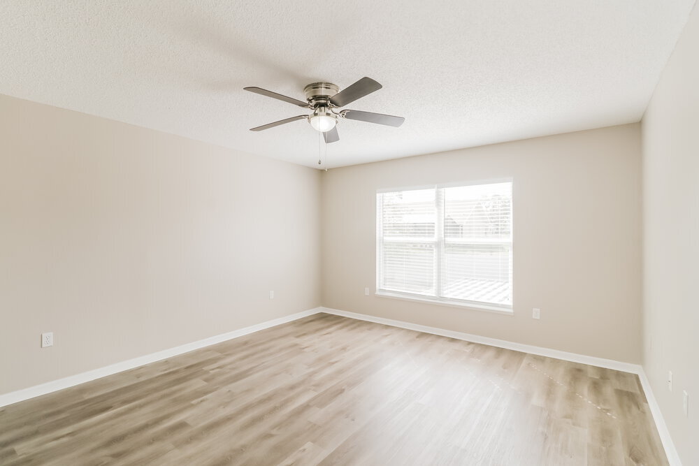 Building Photo - 11515 Linden Dr