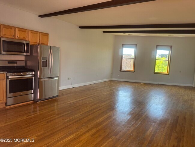 Building Photo - 625 Cookman Ave