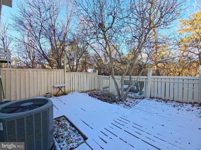 Building Photo - 1640 Fieldthorn Dr