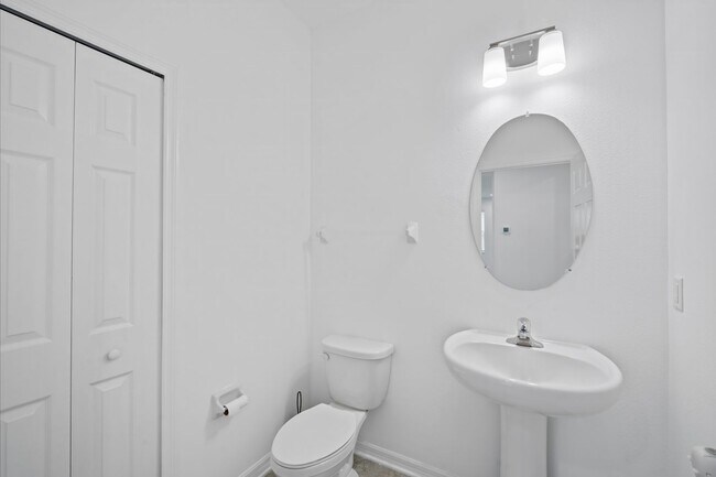 Building Photo - Now Available! 3 Bedrooms + Den, 2.5 Baths...