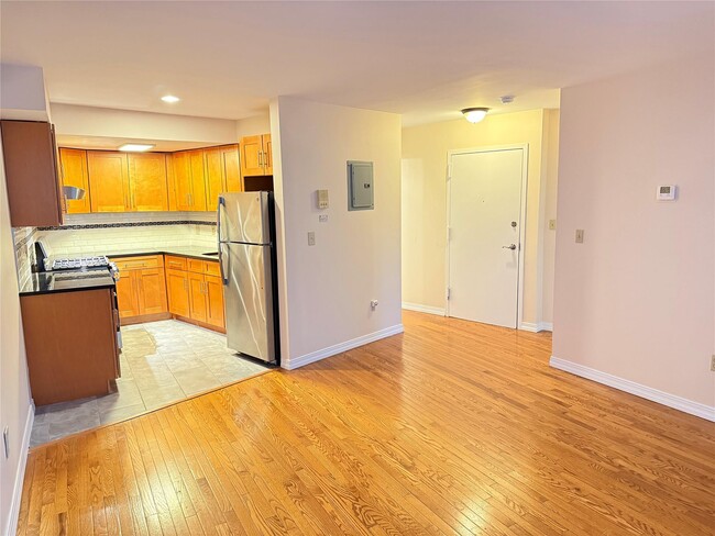 Building Photo - 1425 Crotona Ave