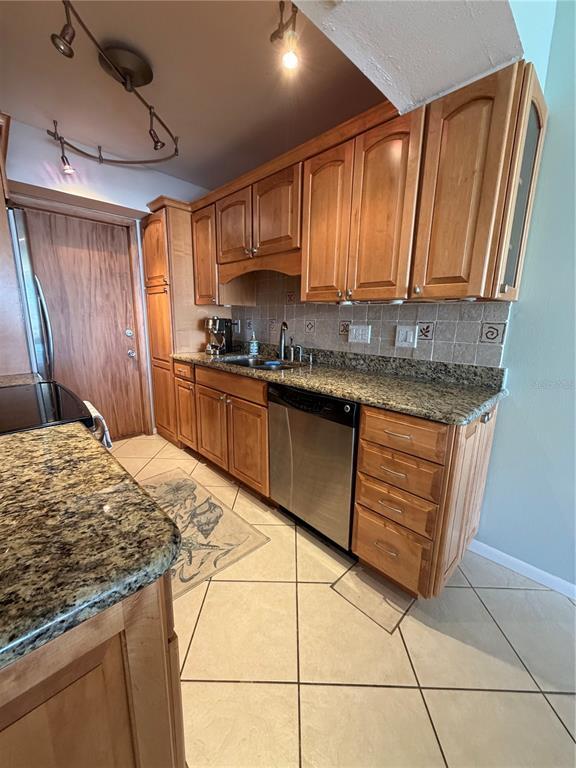 Building Photo - 3806 Gulf of Mexico Dr