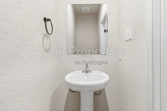 Building Photo - 6015 Karly Way