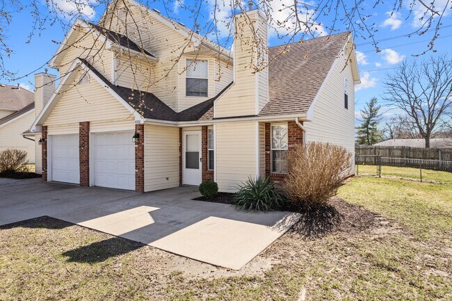 Building Photo - 4306-4308-4308 Cheryl Ct