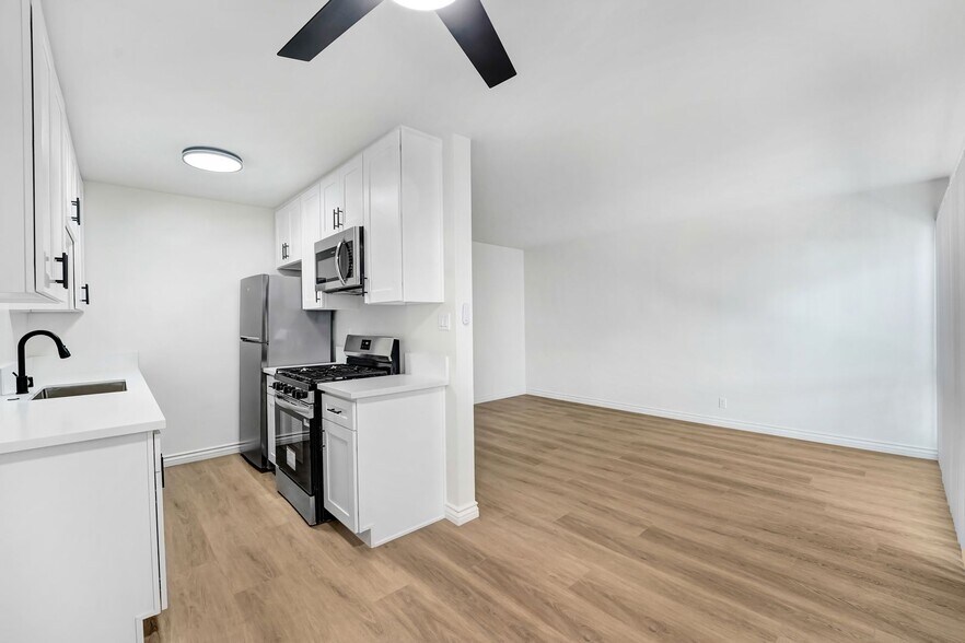 Building Photo - 1231 12th St