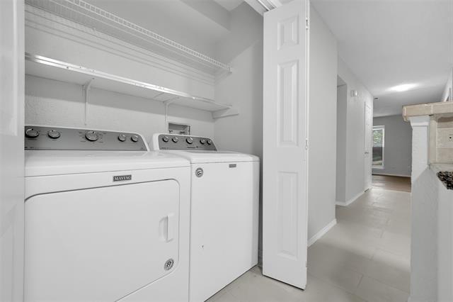 Building Photo - 2111 E Belt Line Rd