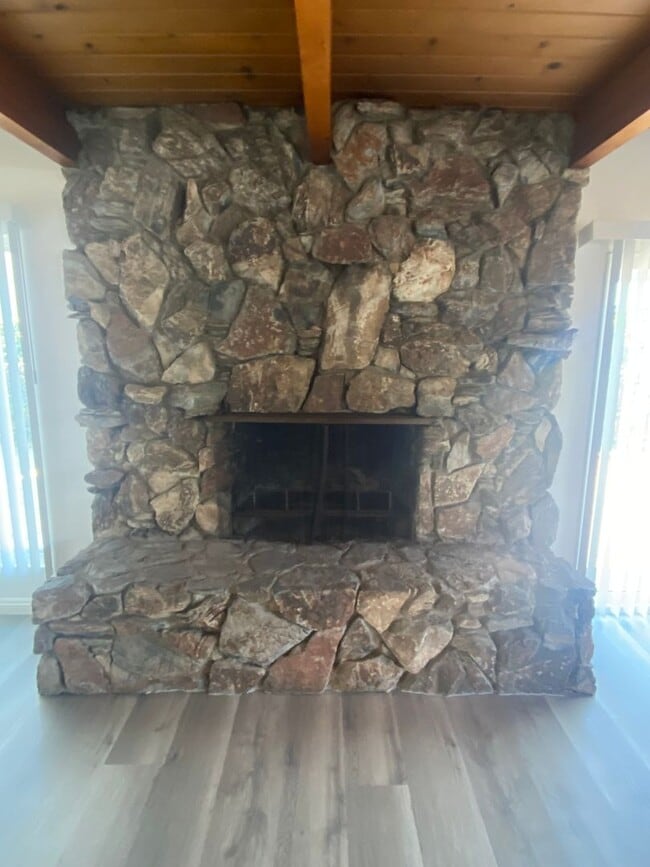 Building Photo - 3-Bed, 2-Bath Home, plus Bonus Room $3,925