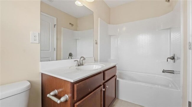 Building Photo - 705 Ayala Pl