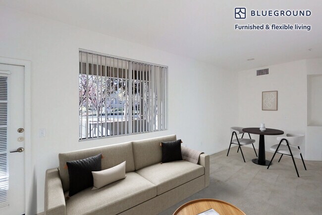 Building Photo - 3200 Rubino Dr