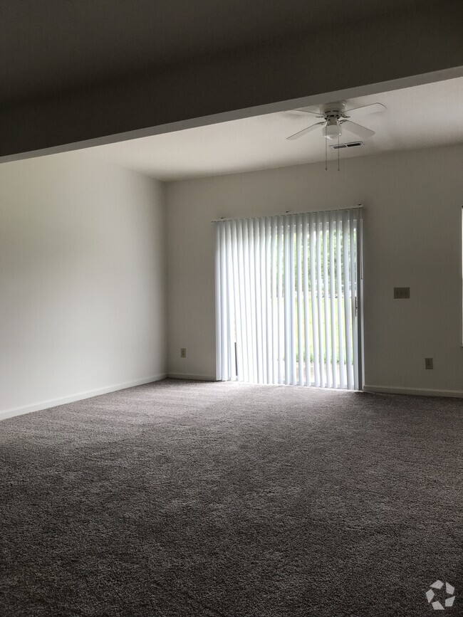 Building Photo - 4128 Otter Creek Dr